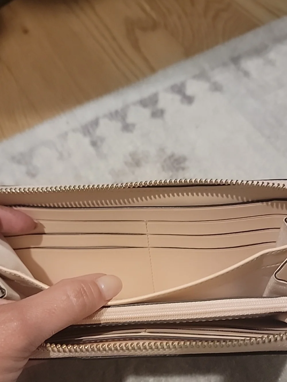 Kate Spade New York Honeycrisp Apple Continental Wallet